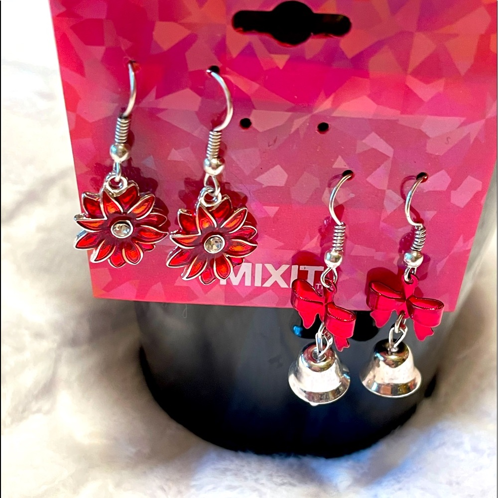 🎄New Holiday Earrings